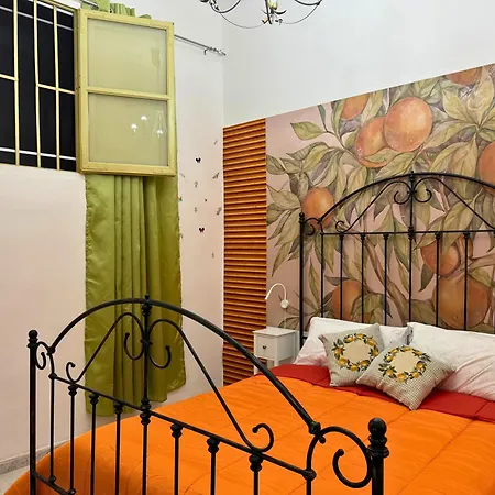 Orange Lemon Business Apartment *