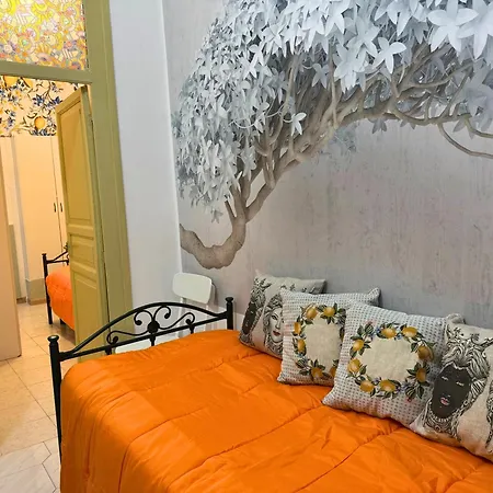 Orange Lemon Business Apartment *